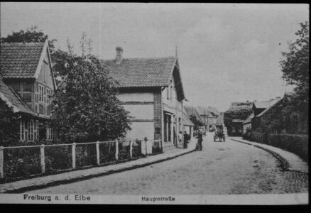 P220 - Hauptstraße O